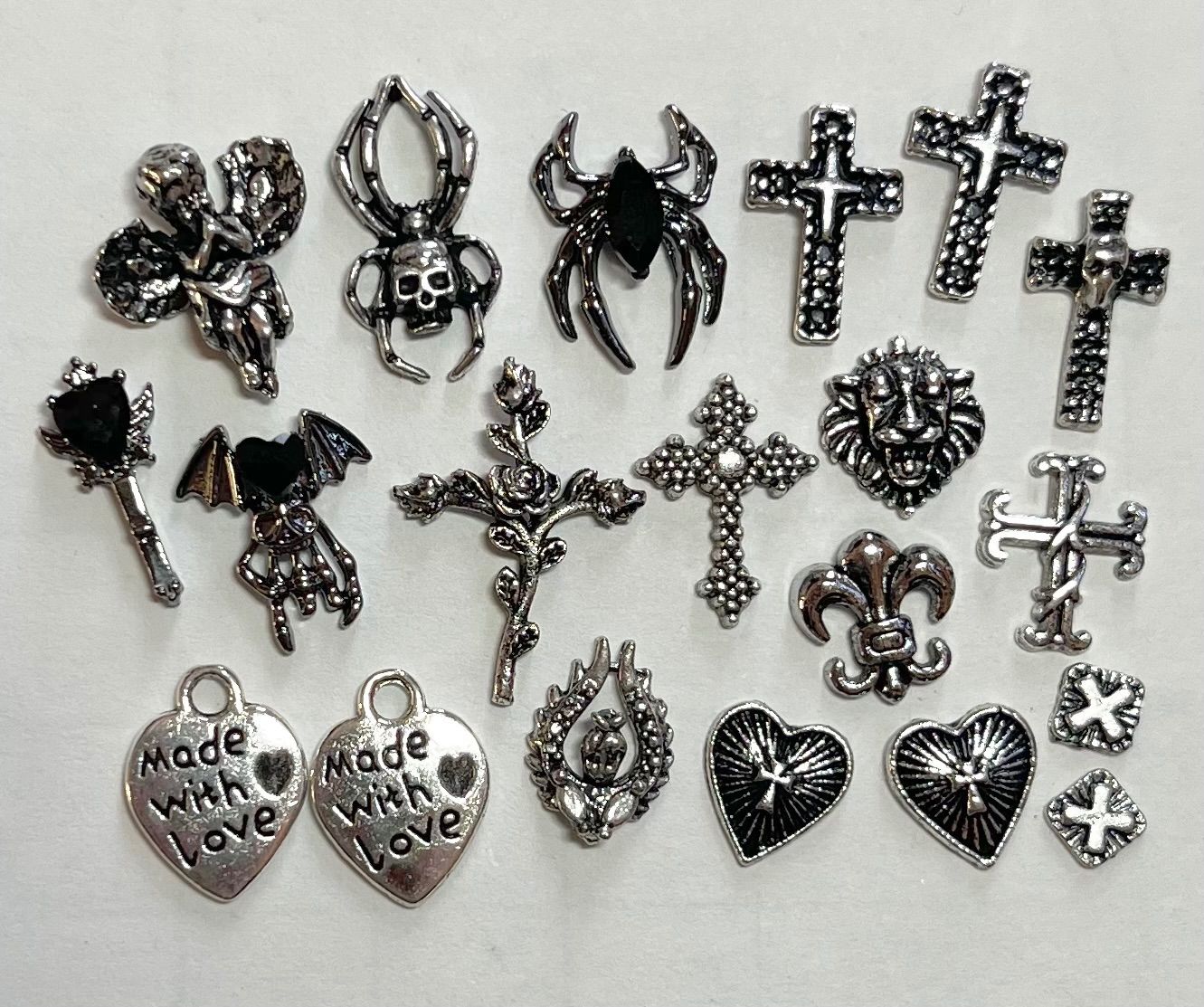 No.731 ネイルパーツ デコパーツ まとめ売り - メルカリ