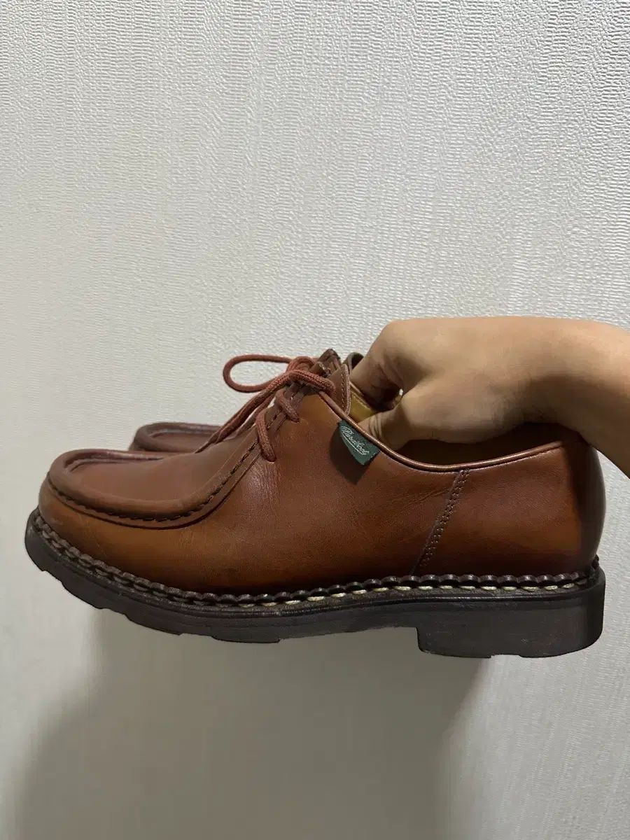 250 Paraboot ミカエル ブラウン スポーツブラ