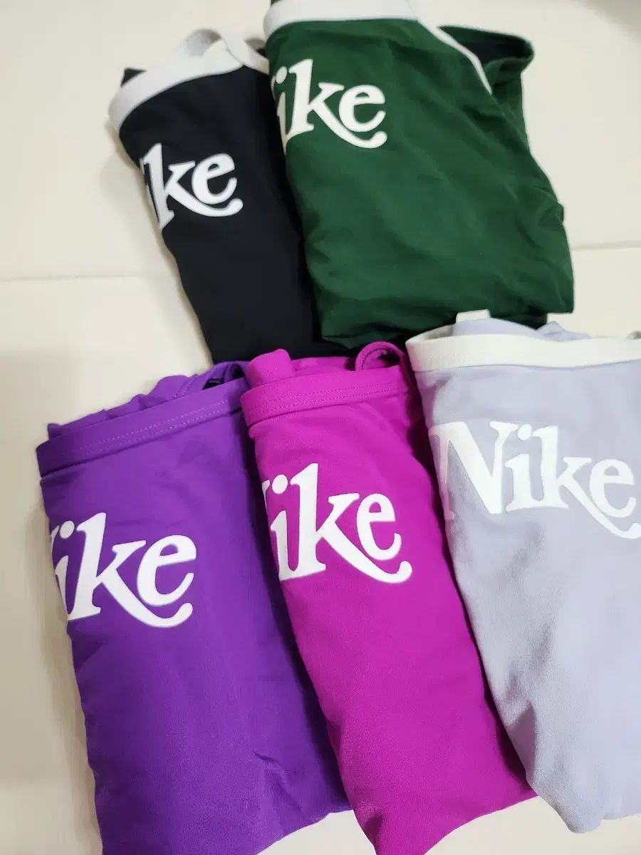 ナイキ ヘリテイジ レトロ レーサーバッグ 32