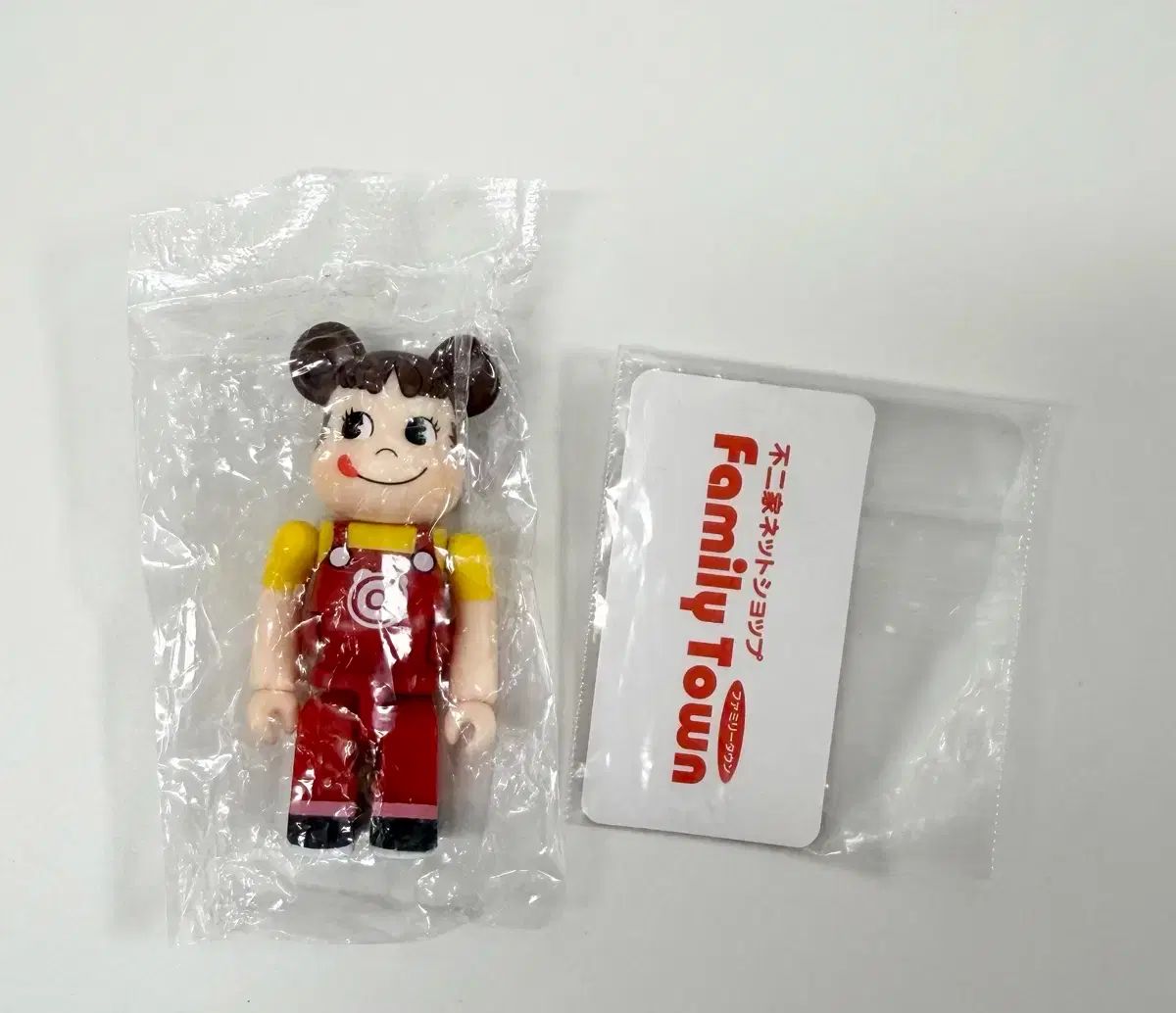 BE@RBRICK(ベアブリック) ペコちゃん SUPER Secret Honey シークレット