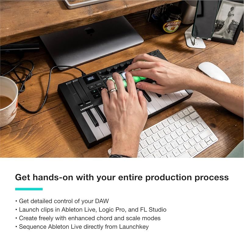 Novation Launchkey Mini 25 Mk 4 MIDIキーボード
