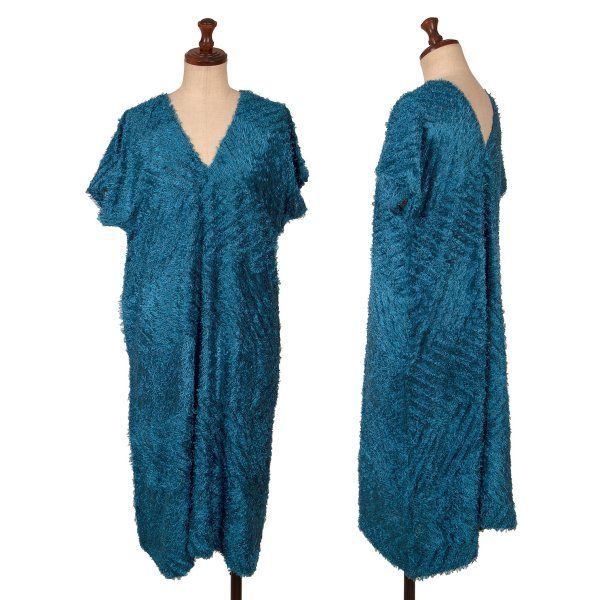 イッセイミヤケミーISSEY MIYAKE me パイルジグザグ織りVネックワンピース 水色F