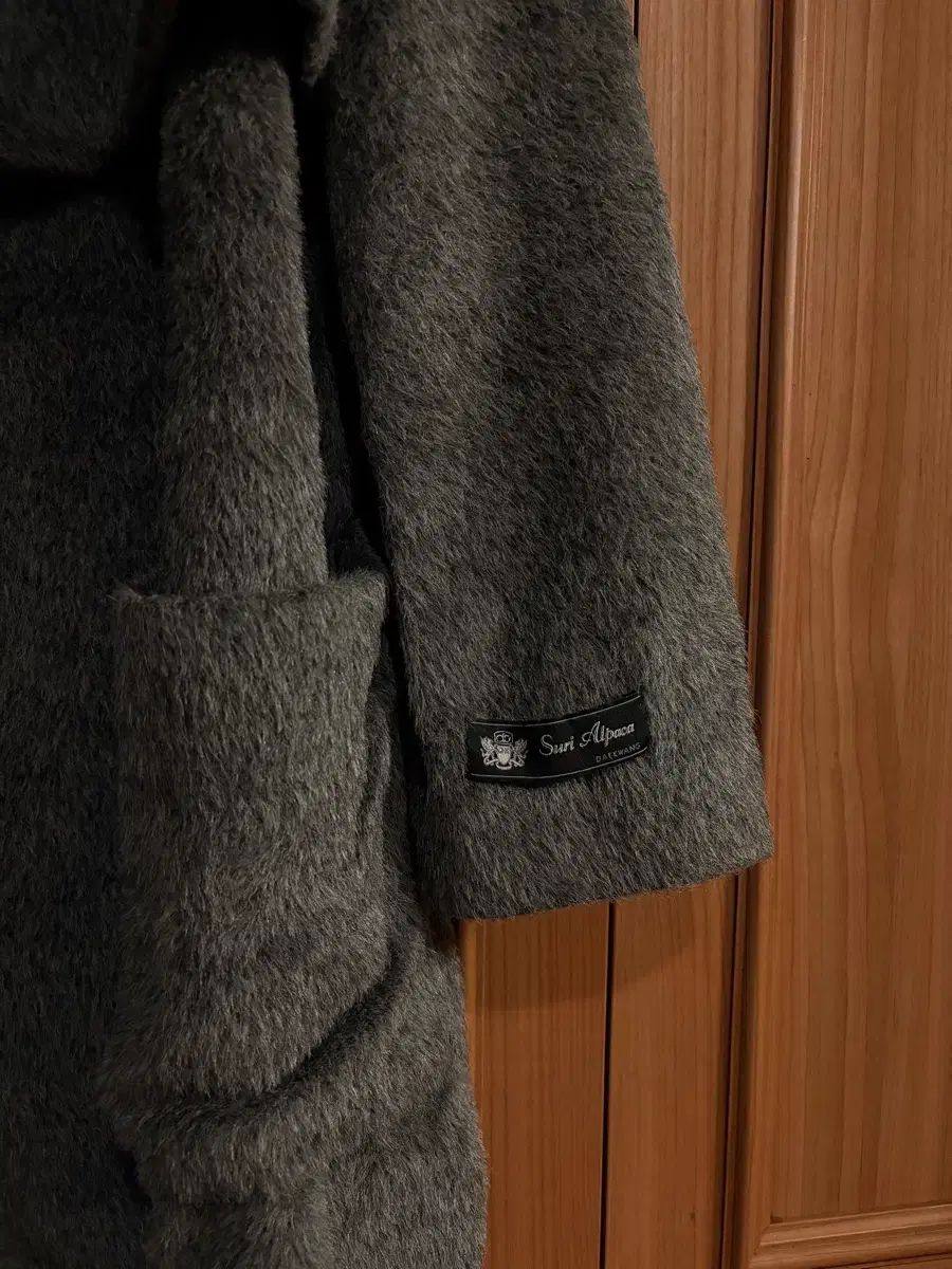 IZZAT BABA マスクラットファー アルパカ混 ウールコート ネイビー