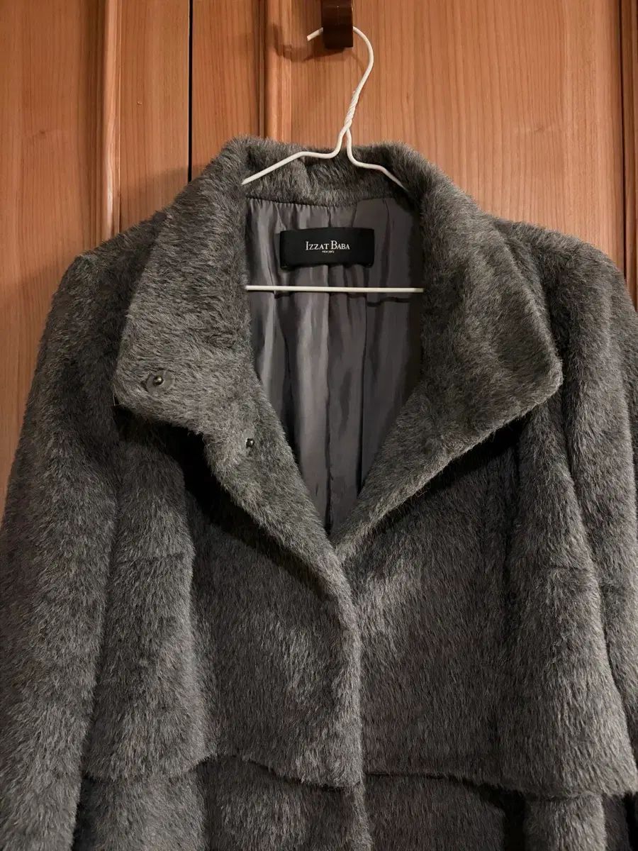 IZZAT BABA マスクラットファー アルパカ混 ウールコート ネイビー ショップ IZZAT BABA イザットババ スーリ アルパカ ロングコート
