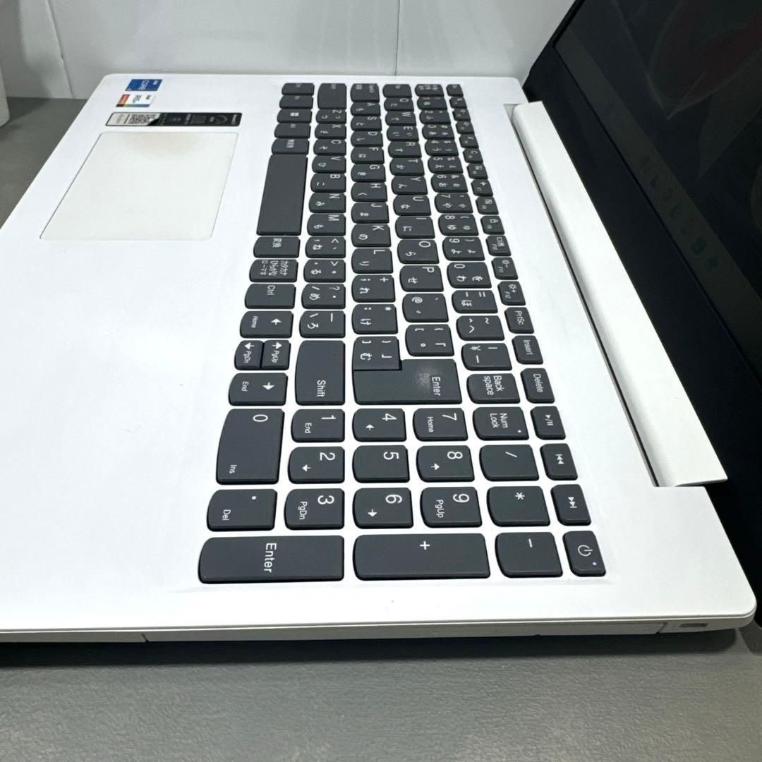 極上品】レノボブリザードホワイト☘11世代i5☘NVMe256+1TB - メルカリ