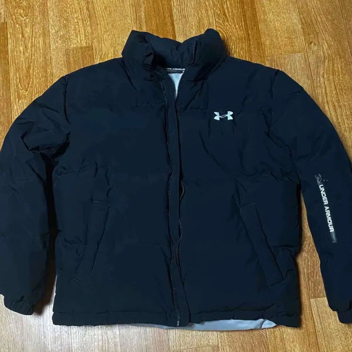 UNDER ARMOUR アンダーアーマー ブラック ダウン アウター