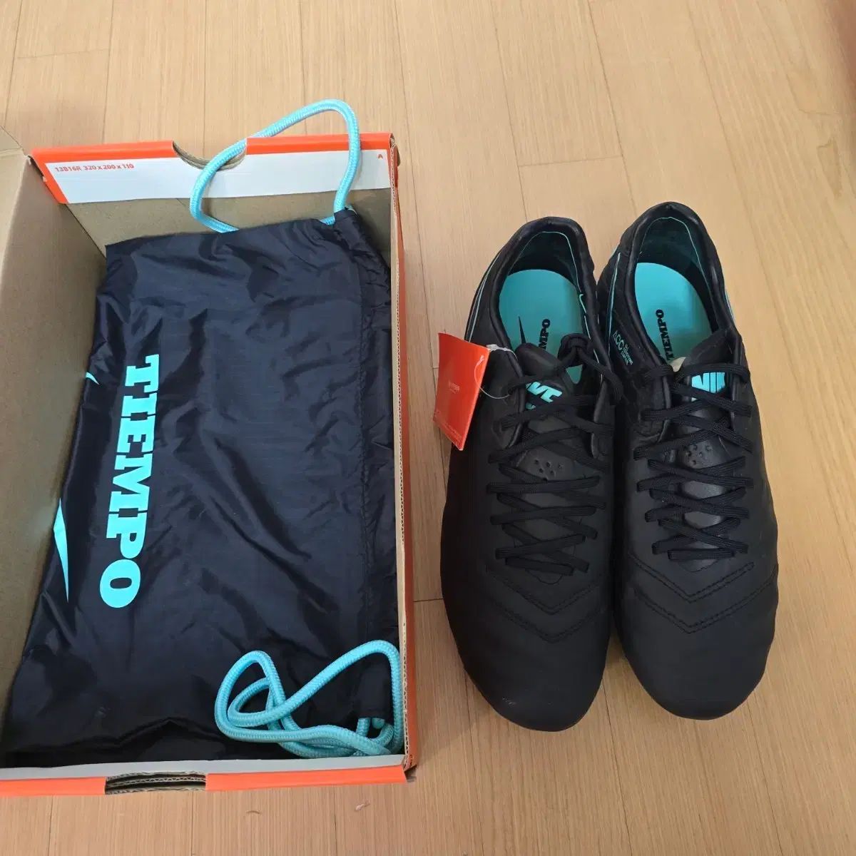 モデル名 Tiempo Legend