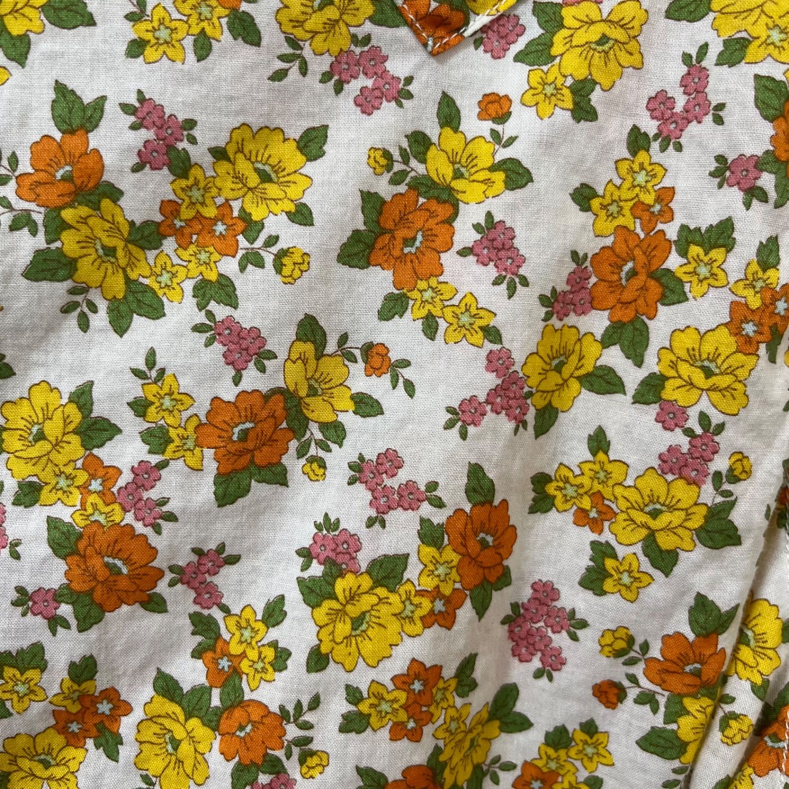 ⭐️新品未使用　ユナイテッドアローズ　エンボスフラワートップス United arrows ユナイテッドアローズ フラワー柄 トップス】 - メルカリ