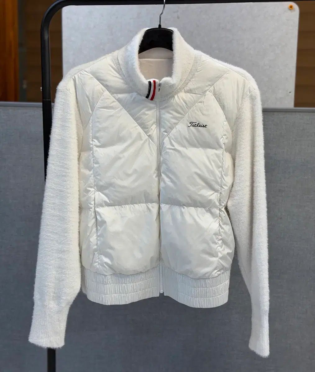 レディース ゴルフダウン防風ジャケット Mサイズ