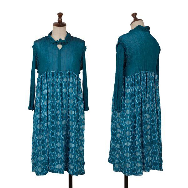 イッセイミヤケ ミーISSEY MIYAKE me クレープ切替デザイン織りワンピース 青F