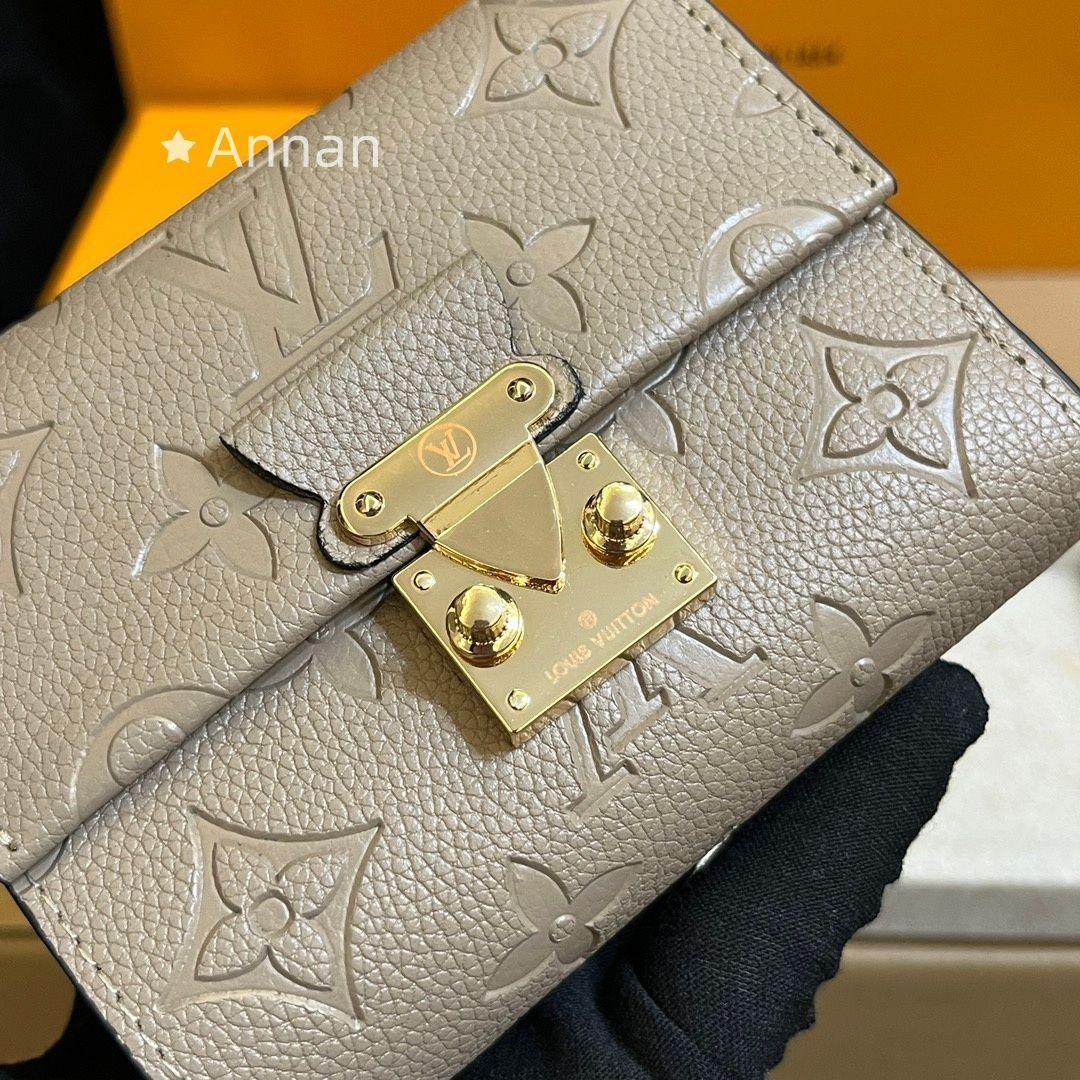 【極美品】Louis Vuitton ルイヴィトン 折り財布 総柄 K 超極美品 限定価格☆ LOUIS VUITTON 折り財布 ルイヴィトン 折り財布