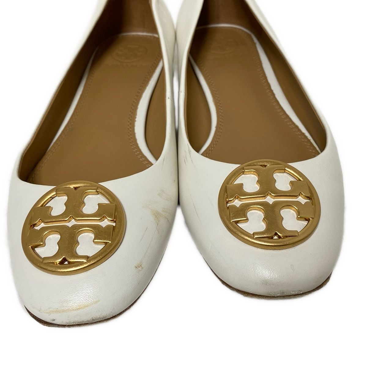 TORY BURCH(トリーバーチ) フラットシューズ 7 C レディース - 白