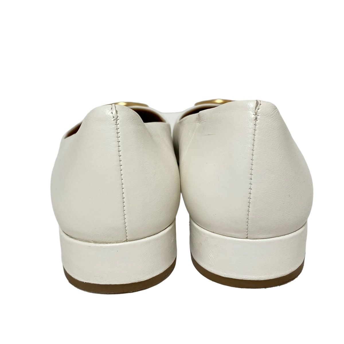TORY BURCH(トリーバーチ) フラットシューズ 7 C レディース - 白