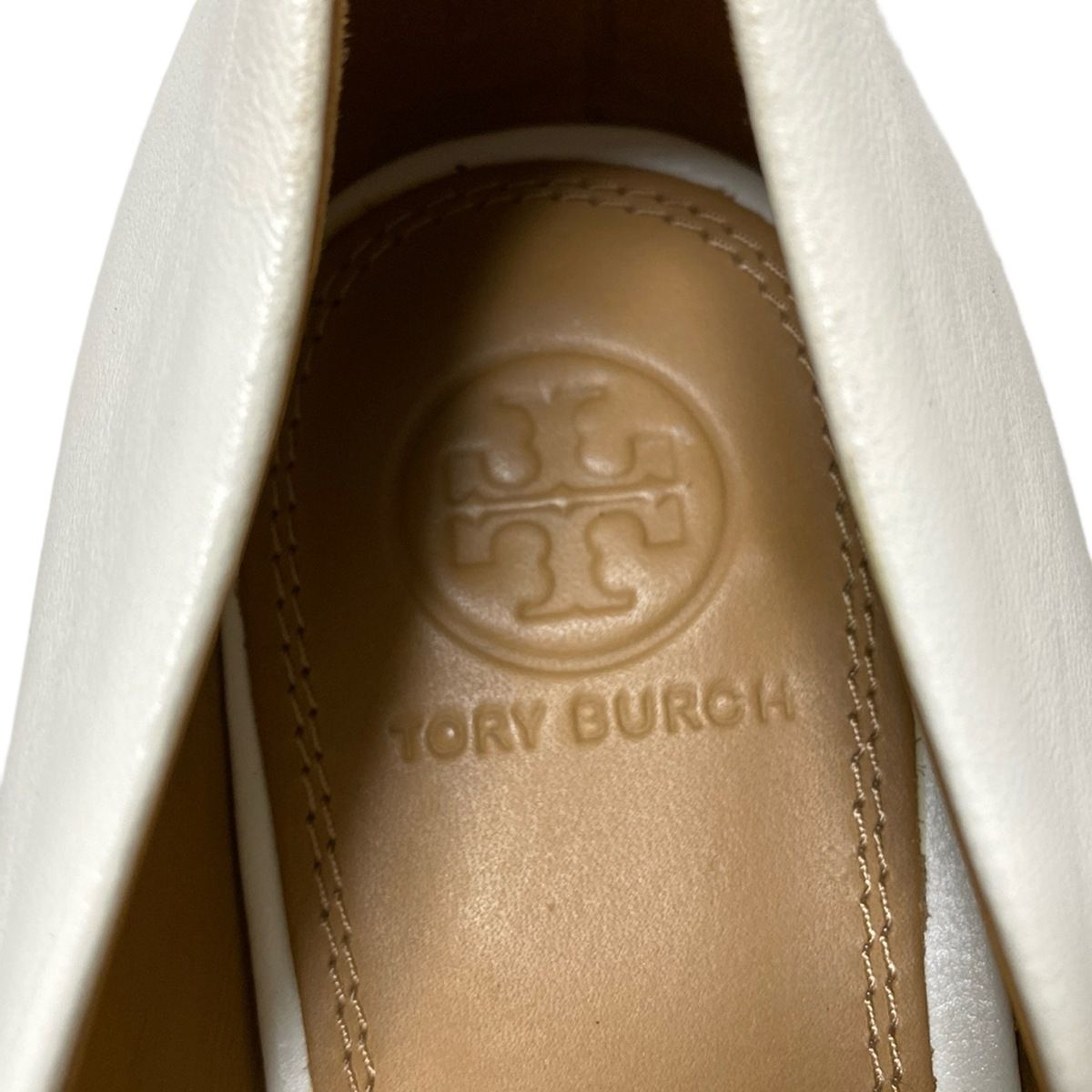 TORY BURCH(トリーバーチ) フラットシューズ 7 C レディース - 白