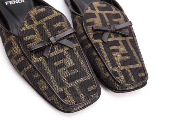 フェンディFENDI ズッカ柄ミュール 黒ベージュ36(23.5) - メルカリ