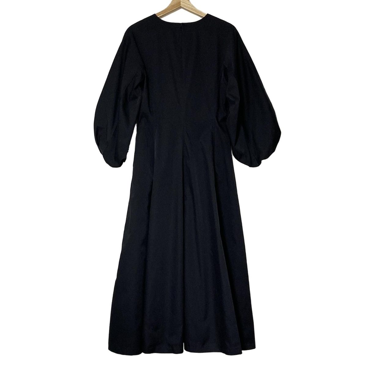 ADORE(アドーア) ワンピース サイズ38 M レディース - 黒 Vネック/長袖