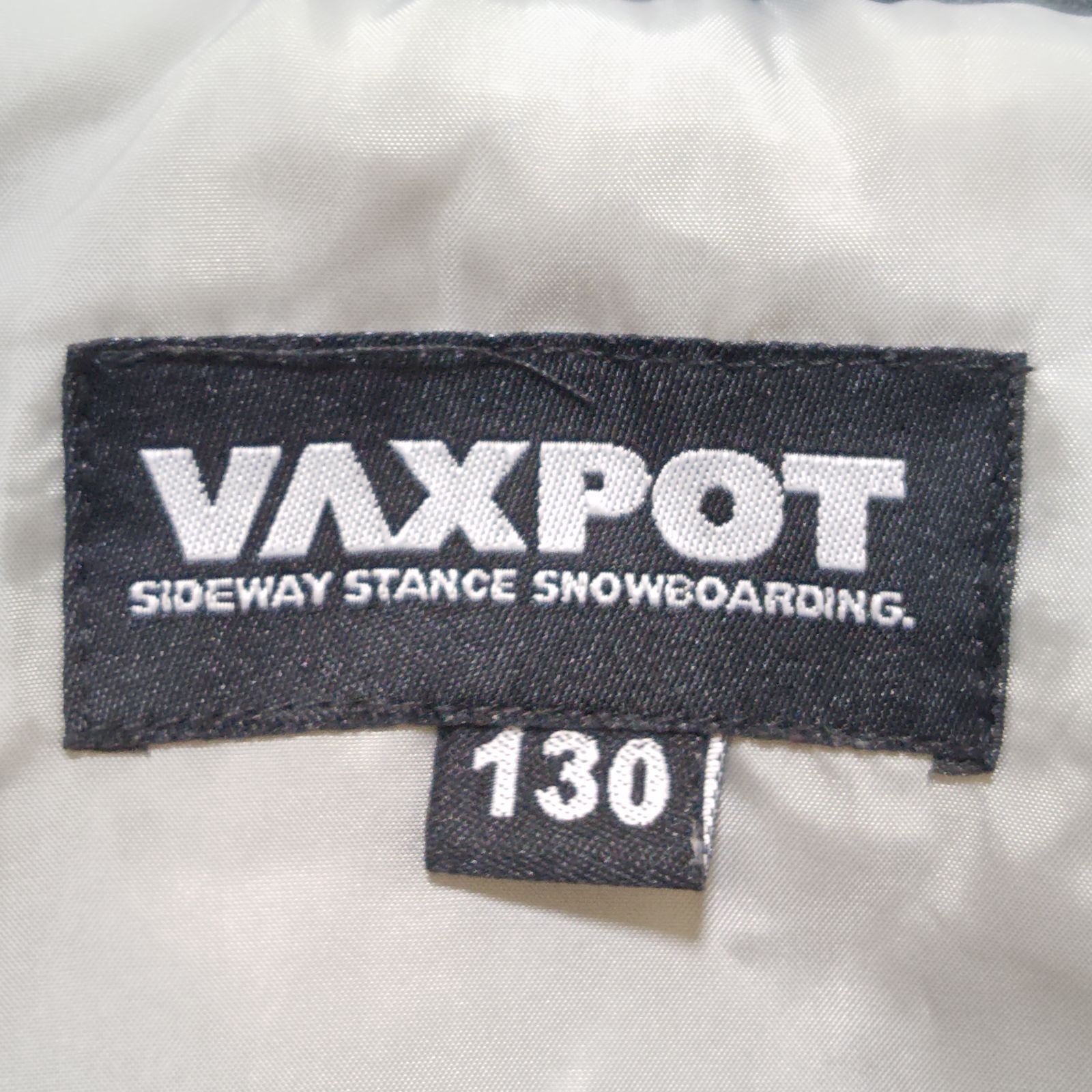 クールな柄◎【VAXPOT】バックスポット スキー ウェア ウエア 上下セット ジャケット アウター ジャンパー パンツ オーバーオール スノーボード スノボ アウトドア ウィンター スポーツ ブラック ブルー キッズ サイズ130 /M39284ja