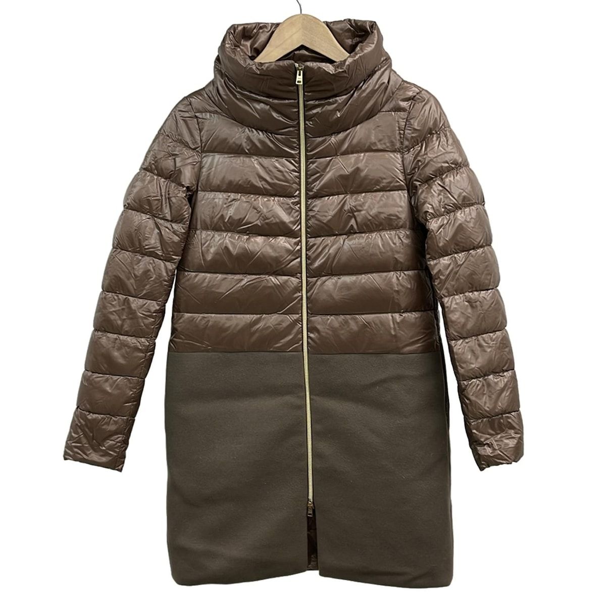 HERNO(ヘルノ) ダウンコート サイズ40 M レディース - ブラウン 長袖