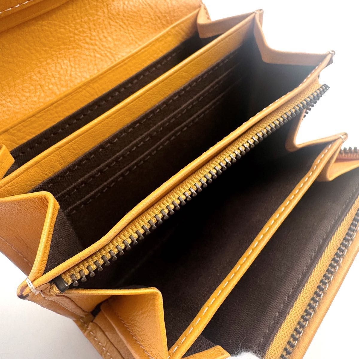 ✨希少 大人気✨Dakota ダコタ デイジー 折り財布 本革 レザー