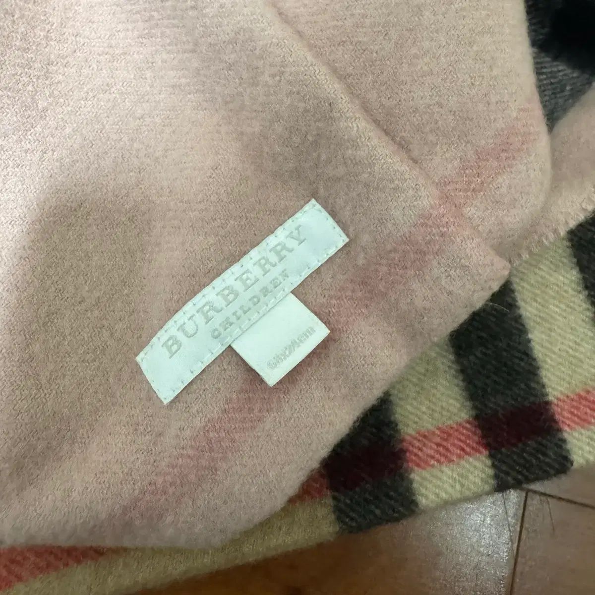 バーバリーキッズ スヌード ピンク