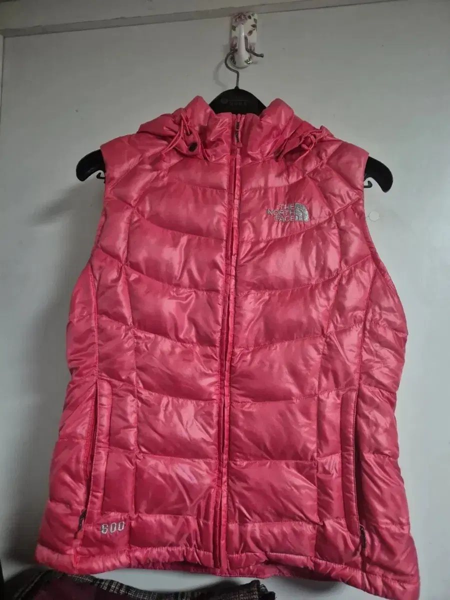 THE NORTH FACE ザノースフェイス ピンク グースダウン ベスト