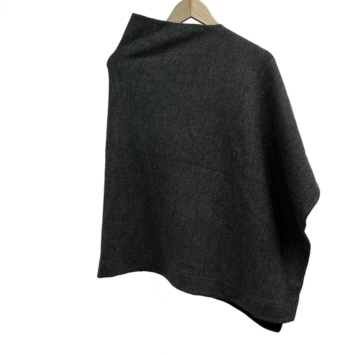 BEIGE ベイジ ポンチョ サイズ4 XL レディース - グレー ニット 秋 冬