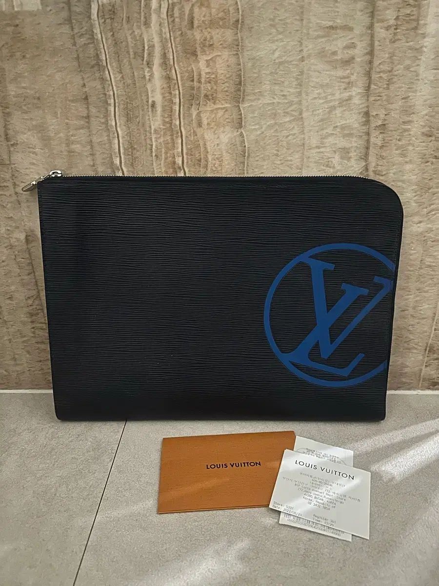 ルイヴィトン エピ ポシェット ジュール GM ブルー ロゴ レシート持参