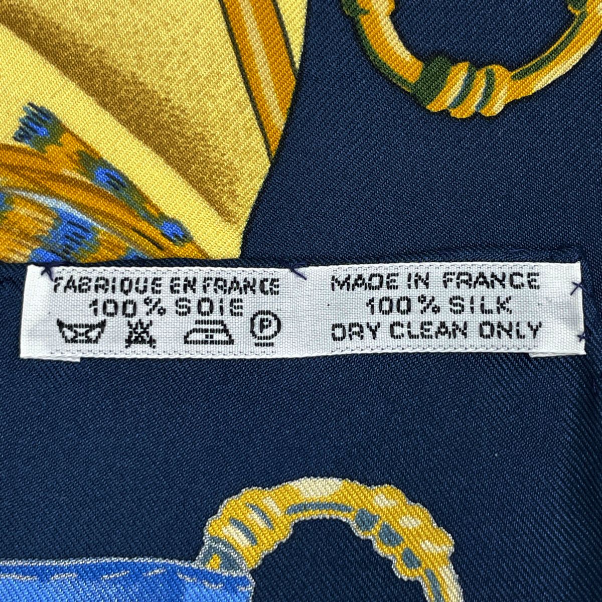 エルメス HERMES カレ 90 Soleil de Soie シルクの太陽 スカーフ シルク ネイビー マルチ レディース