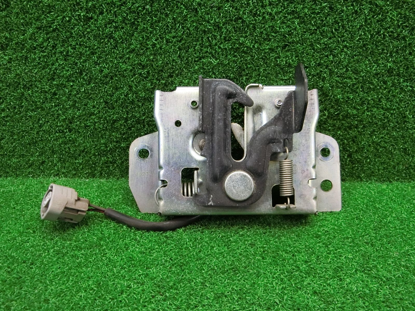 12492] 送料無料 日産 デイズルークス B21A ボンネットキャッチ - メルカリ