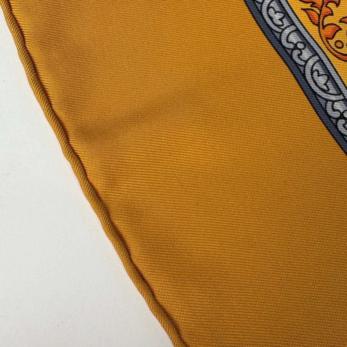  エルメス HERMES カレ 90 QALAMDAN カラムダン 花柄 スカーフ シルク オレンジ マルチ レディース バンダナ スカーフ 小物