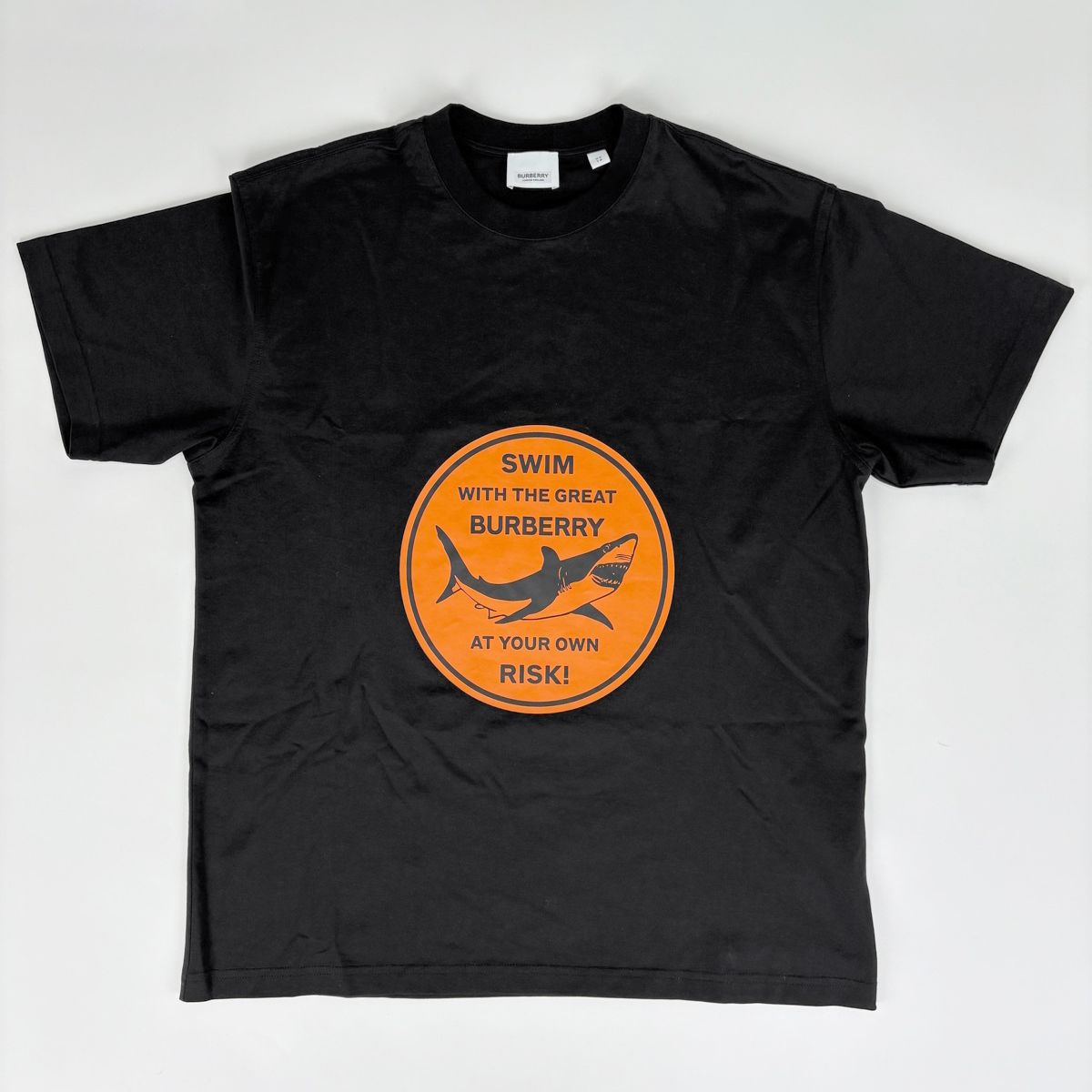 バーバリー BURBERRY シャークグラフィック セットアップ ハーフパンツ