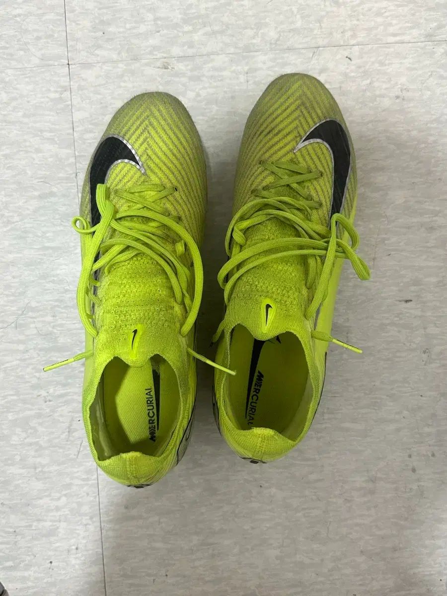 ナイキ マーキュリアル サッカーシューズ