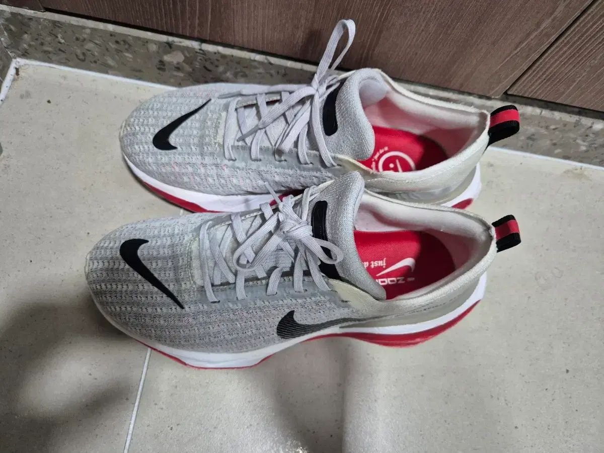 ナイキ インヴィンシブルラン フライ3 ランニングシューズ 265