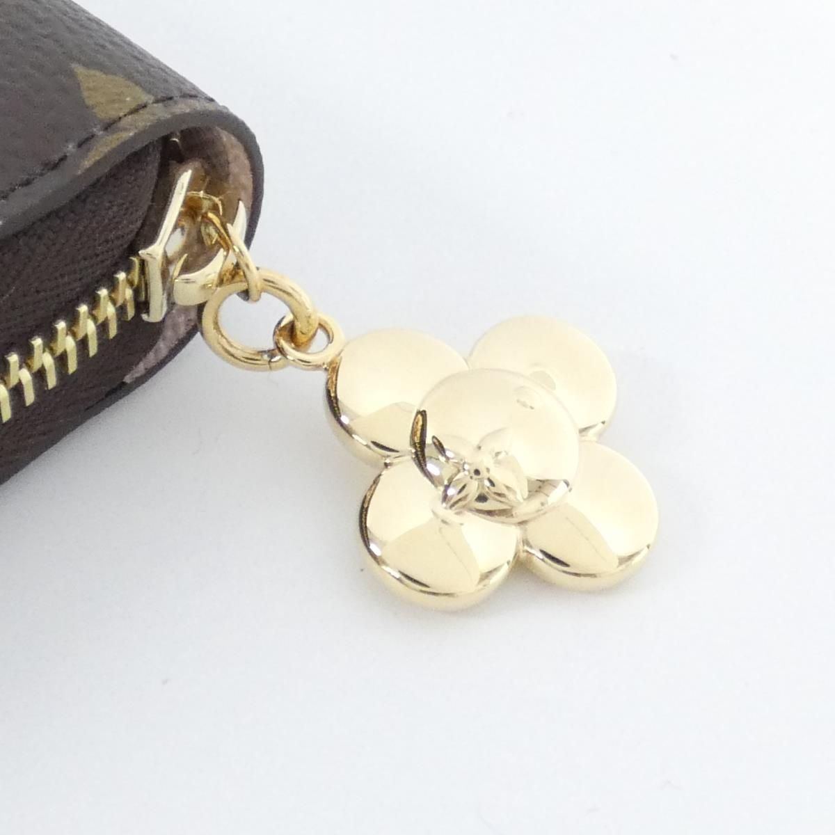 ヴィヴィエンヌ ウィンター