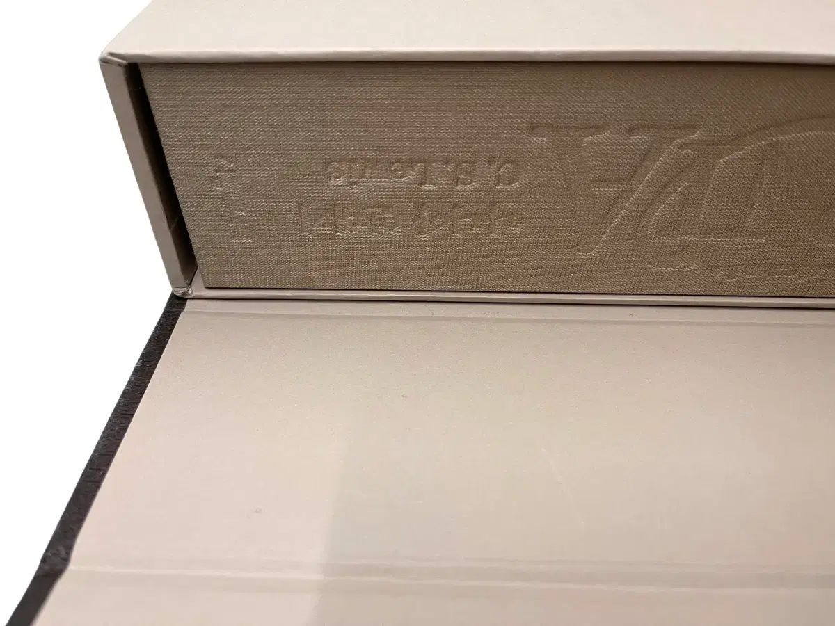 ナルニア国物語 羊革 洋装 ケース