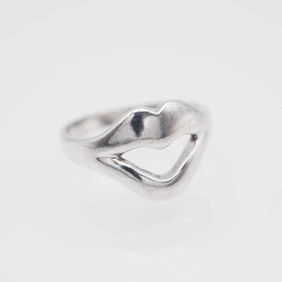 J702 ヴィンテージ 925刻印 リング 唇 リップ デザイン シルバー 指輪 12号