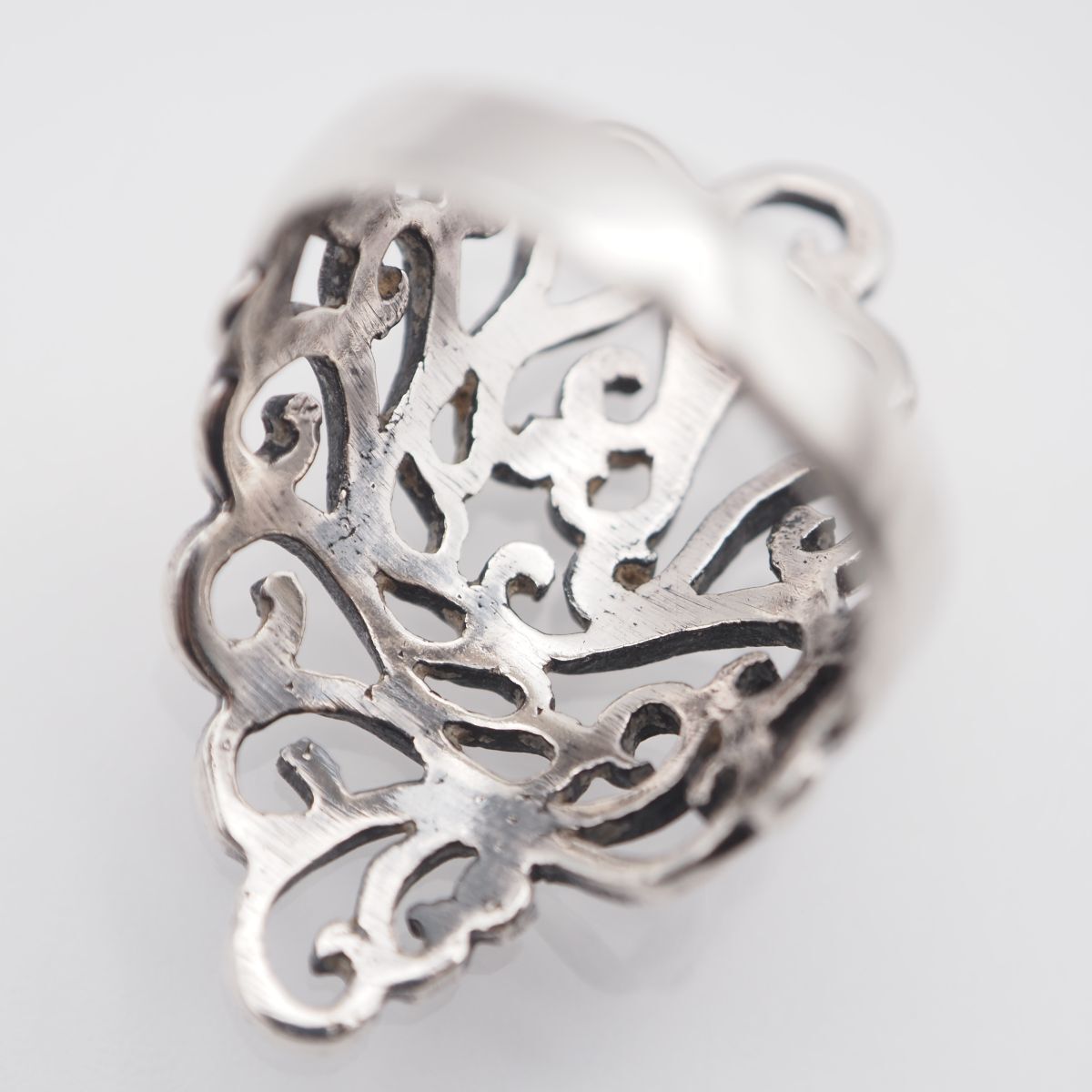 J694 ヴィンテージ 925刻印 リング 透かし彫り デザイン シルバー 指輪