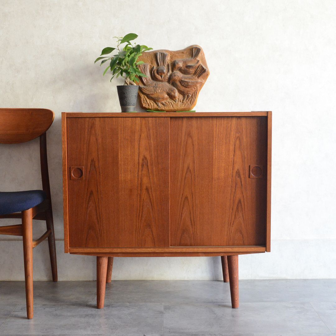 デンマーク 北欧ヴィンテージ Farso Mobelfabrik チーク キャビネット 北欧家具 サイドボード オイル仕上げ 北欧デザイン
