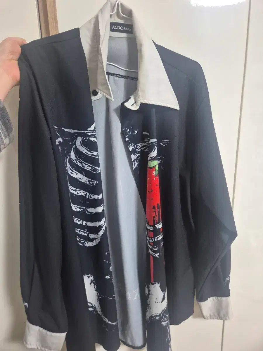 七宝焼 大吉七宝工房 太田博明作 花蝶文 花瓶 V 9147