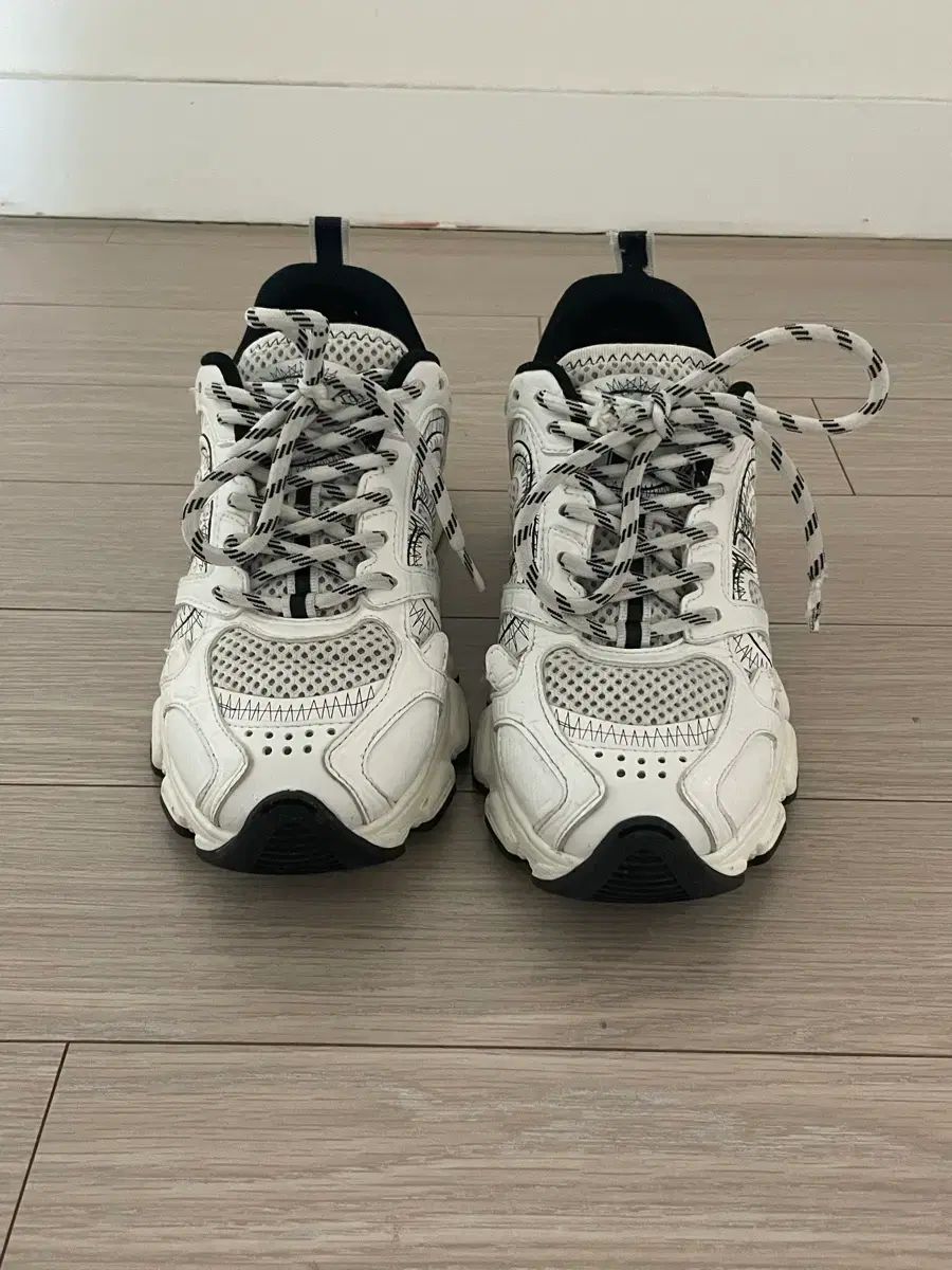 ディオール クロノ スニーカー 白 ブラック レディース