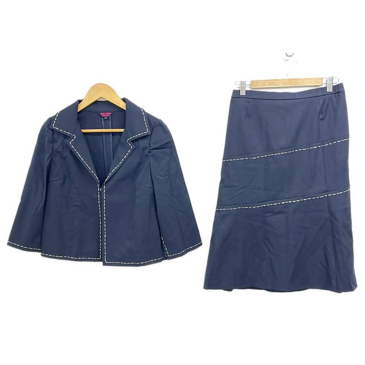 YUKITORII ユキトリイ スカートスーツ レディース - ダークネイビー×白 ステッチ