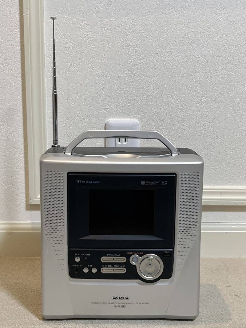 CASIO VF 50 S ポータブルビデオカセットレコーダー 液晶テレビ リモコン付 01年製