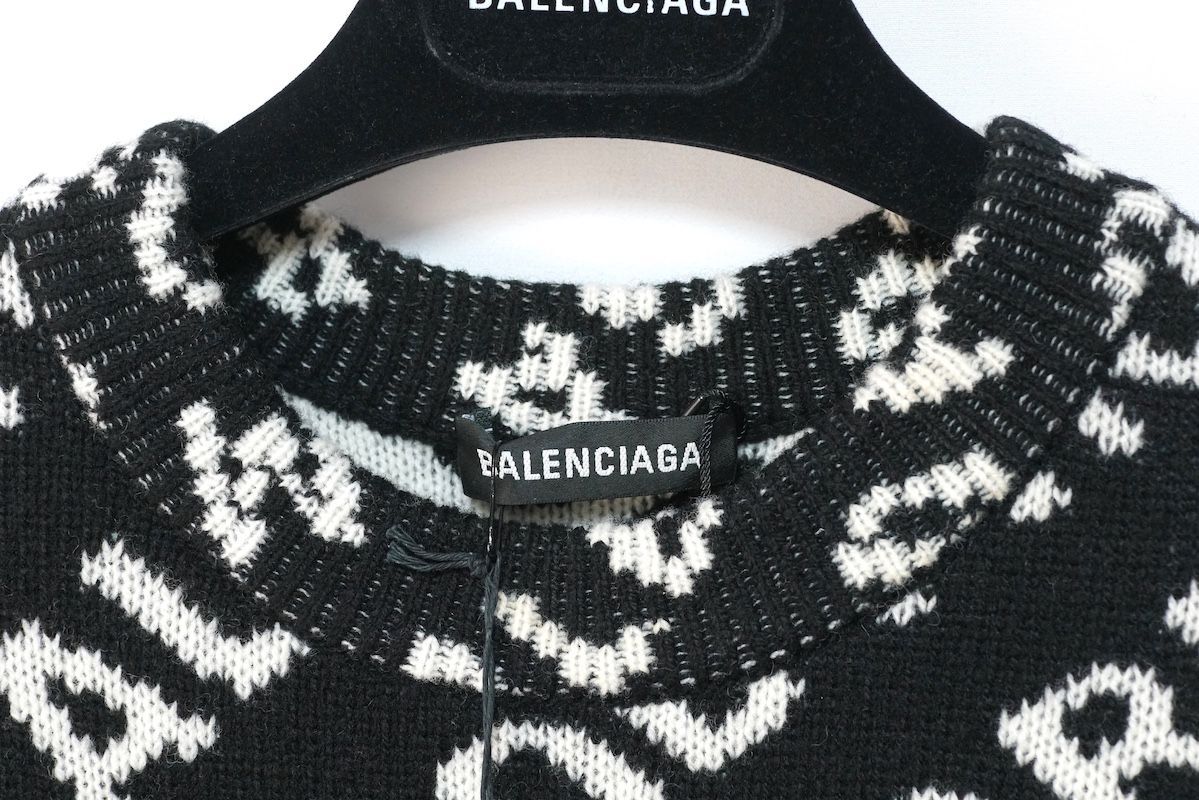 【美品】BALENCIAGA バレンシアガ　XS ニット 美品 BALENCIAGA バレンシアガ サイズXS ニット セーター プルオーバー
