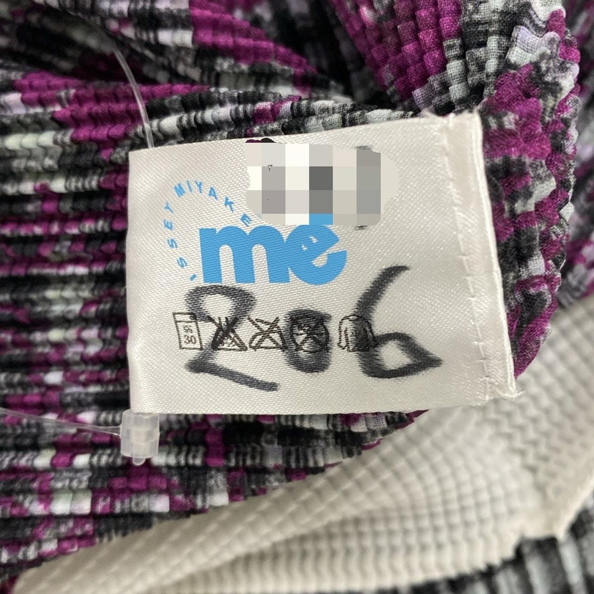  ミー イッセイミヤケ 半袖カットソー レディース - ライトグレー×黒×パープル ハイネック チェック柄 フラワー 花 ブラック系 半袖(Tシャツ) Tシャツ カットソー