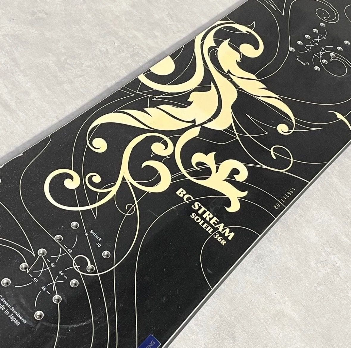 スノーボード BC STREAM SOLEIL ソレイル レディース 136cm スノーボード BC STREAM SOLEIL レディース 2点セット 136cm ビーシー