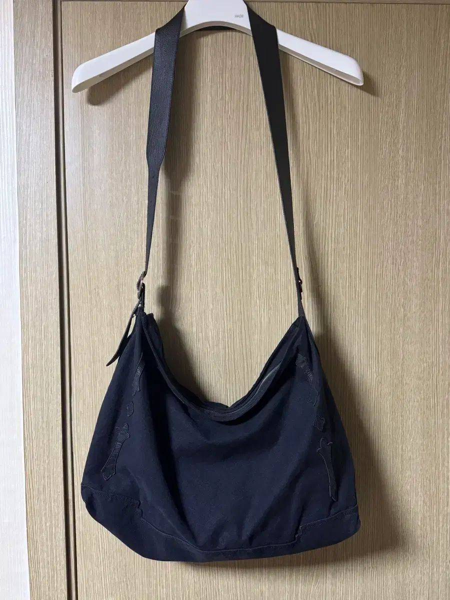 1011 フルール パッチド クロスバック ウォッシュドブラック 初回版