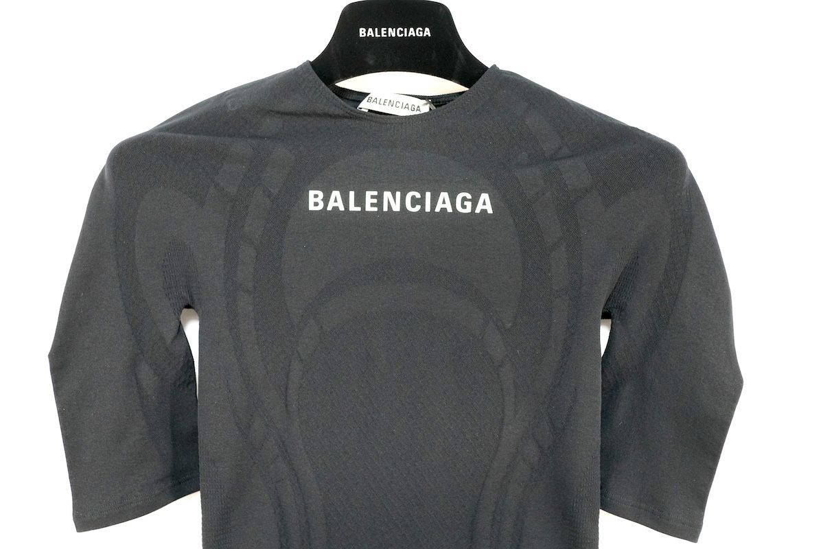 バレンシアガ フロント ロゴ スポーツ ウエア 5分袖 Tシャツ ブラック 530049 TAV 67 1000