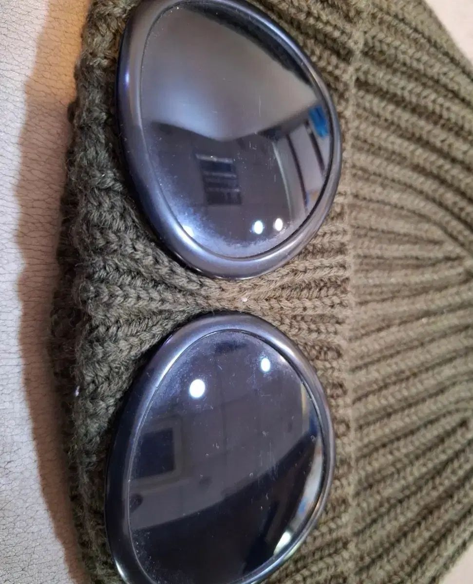 C.P. COMPANY シーピーカンパニー ゴーグル ニット 帽子 カーキ