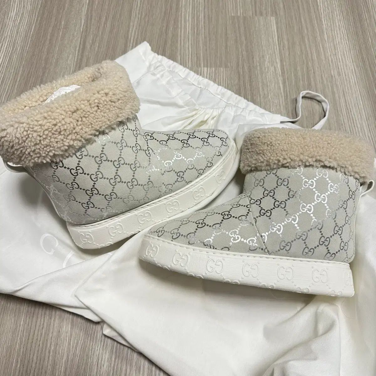 グッチ ファー シアリング アグ ブーツ 36 5