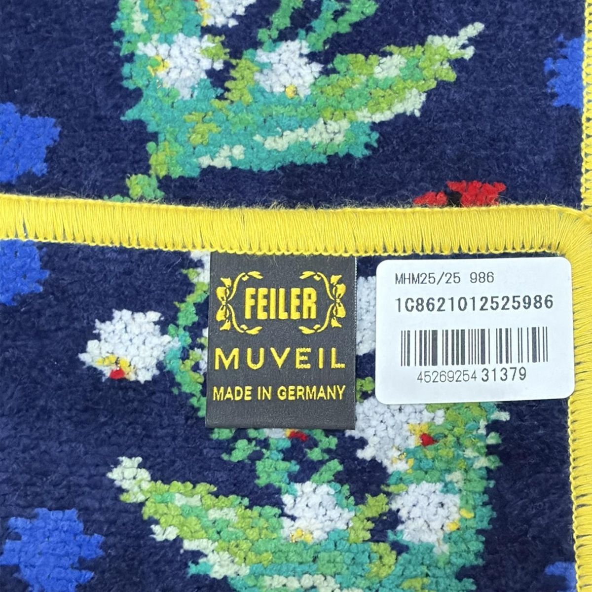 - ダークネイビー×イエロー×マルチ